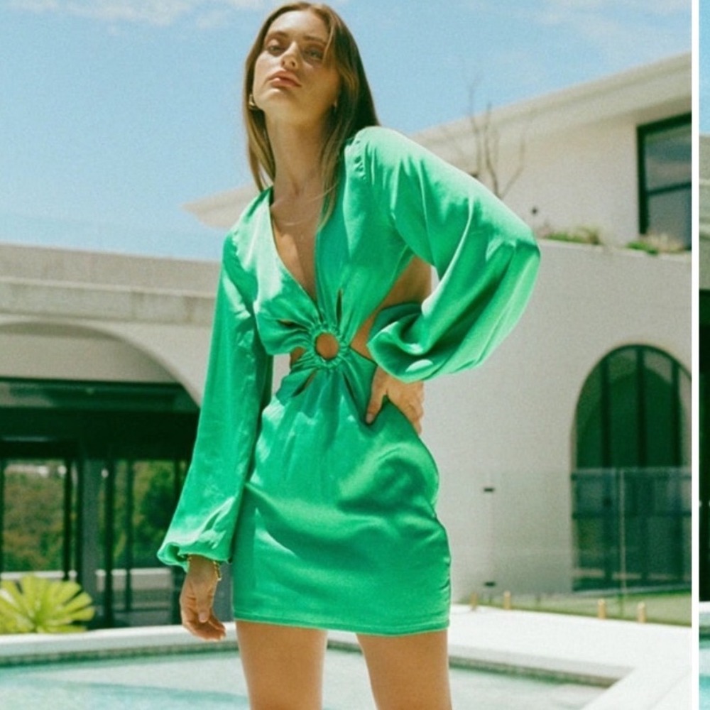 Sabo Skirt Verena Dress Green Cut Out Ring Detail Mini Dress NWT L SAE3205AL